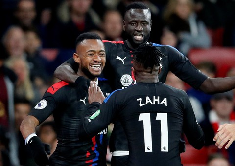 Dẫn trước 2-0, Arsenal vẫn không thắng được Crystal Palace - Ảnh 3. Dẫn trước 2-0, Arsenal vẫn không thắng được Crystal Palace - Ảnh 3.
