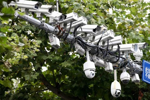 Camera giám sát ở Anh đã tới trình độ đọc được khẩu hình? - Ảnh 1. Camera giám sát ở Anh đã tới trình độ đọc được khẩu hình? - Ảnh 1.