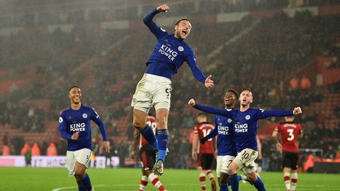 Leicester City hồi sinh từ cơn tang tóc - Ảnh 1. Leicester City hồi sinh từ cơn tang tóc - Ảnh 1.