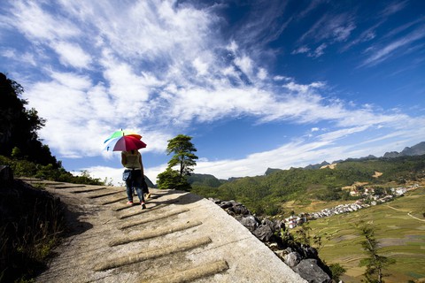 Hết Mã Pì Lèng, Lũng Cú đến Đồn Cao, chuyện lạ gì đang xảy ra ở Hà Giang? - Ảnh 3. Hết Mã Pì Lèng, Lũng Cú đến Đồn Cao, chuyện lạ gì đang xảy ra ở Hà Giang? - Ảnh 3.