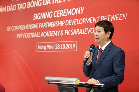 FK Sarajevo muốn đưa cầu thủ Việt Nam sang Bosnia thi đấu - Ảnh 2. FK Sarajevo muốn đưa cầu thủ Việt Nam sang Bosnia thi đấu - Ảnh 2.