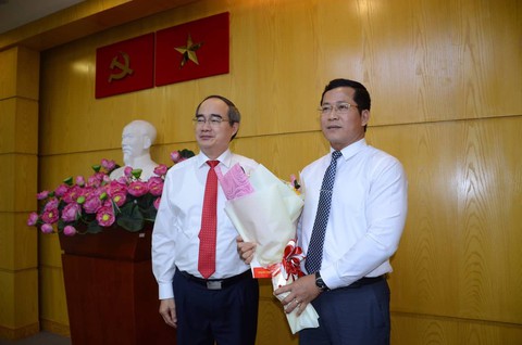 Ông Trần Hoàng Danh làm bí thư Quận ủy quận 12, TP.HCM - Ảnh 1. Ông Trần Hoàng Danh làm bí thư Quận ủy quận 12, TP.HCM - Ảnh 1.