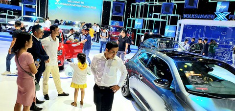 Biết xe Volkswagen có đường lưỡi bò vẫn trưng bày tại triển lãm ôtô Việt Nam 2019? - Ảnh 1. Biết xe Volkswagen có đường lưỡi bò vẫn trưng bày tại triển lãm ôtô Việt Nam 2019? - Ảnh 1.