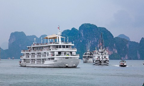 Đầu tư hạ tầng, du lịch cất cánh - Ảnh 1. Đầu tư hạ tầng, du lịch cất cánh - Ảnh 1.