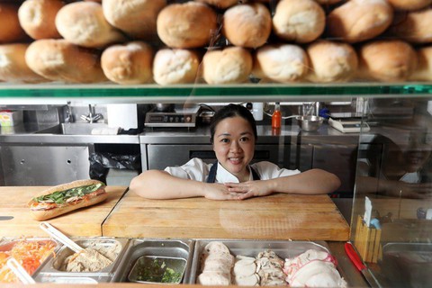 Bánh mì - ‘siêu sandwich’ Việt Nam chinh phục thế giới lên báo Hong Kong - Ảnh 2. Bánh mì - ‘siêu sandwich’ Việt Nam chinh phục thế giới lên báo Hong Kong - Ảnh 2.