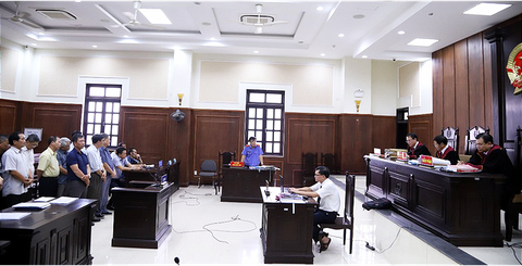 Kỳ án kéo dài chục năm trời, không phạm tội rồi lại… có tội - Ảnh 1. Kỳ án kéo dài chục năm trời, không phạm tội rồi lại… có tội - Ảnh 1.