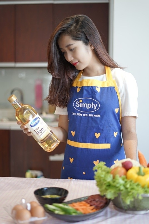 Người Việt đang được mua dầu gạo với giá ưu đãi - Ảnh 1. Người Việt đang được mua dầu gạo với giá ưu đãi - Ảnh 1.