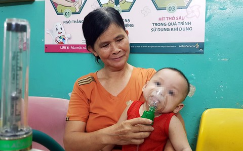 Trẻ mắc bệnh nhiễm siêu vi, hô hấp tăng vọt - Ảnh 3. Trẻ mắc bệnh nhiễm siêu vi, hô hấp tăng vọt - Ảnh 3.