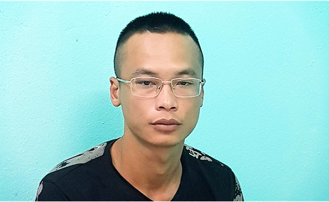 Dùng dao chém cả nhà vì bị nhắc nhở chuyện đi chơi về trễ - Ảnh 1. Dùng dao chém cả nhà vì bị nhắc nhở chuyện đi chơi về trễ - Ảnh 1.