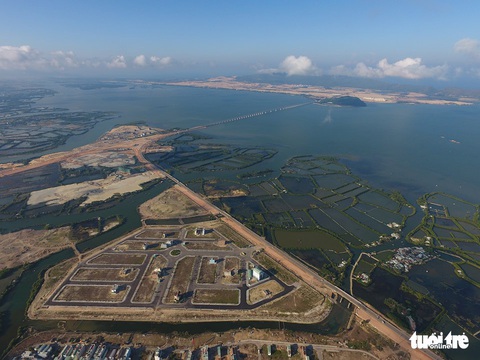 Không nhấn chìm 300.000m3 vật chất nạo vét cảng Quy Nhơn xuống biển - Ảnh 2. Không nhấn chìm 300.000m3 vật chất nạo vét cảng Quy Nhơn xuống biển - Ảnh 2.