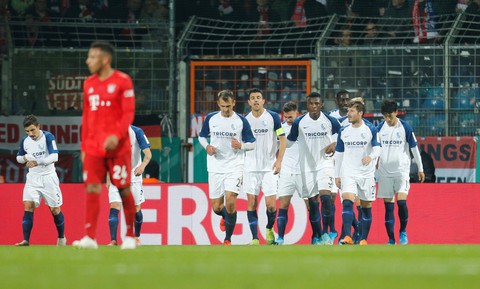 Bayern Munich vất vả hạ 10 cầu thủ Bochum ở Cúp quốc gia Đức - Ảnh 1. Bayern Munich vất vả hạ 10 cầu thủ Bochum ở Cúp quốc gia Đức - Ảnh 1.