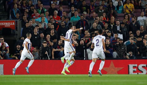Messi trở lại đỉnh cao, Barca đè bẹp Valladolid - Ảnh 1. Messi trở lại đỉnh cao, Barca đè bẹp Valladolid - Ảnh 1.