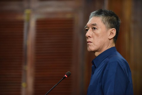 Hai bị cáo lừa Vũ nhôm bị đề nghị mức án 14-16 năm tù - Ảnh 2. Hai bị cáo lừa Vũ nhôm bị đề nghị mức án 14-16 năm tù - Ảnh 2.