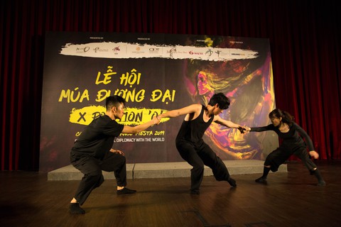 Lễ hội múa đương đại quốc tế Xposition O lần đầu đến Việt Nam - Ảnh 2. Lễ hội múa đương đại quốc tế Xposition O lần đầu đến Việt Nam - Ảnh 2.