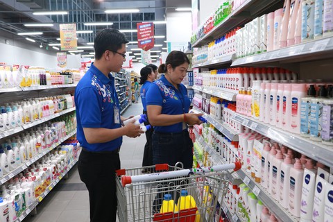 Saigon Co.op khai trương 4 siêu thị trong 1 ngày - Ảnh 1. Saigon Co.op khai trương 4 siêu thị trong 1 ngày - Ảnh 1.