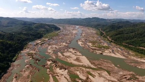 Thủy điện Xayaburi bắt đầu chạy, dân Thái lo tương lai không còn - Ảnh 2. Thủy điện Xayaburi bắt đầu chạy, dân Thái lo tương lai không còn - Ảnh 2.