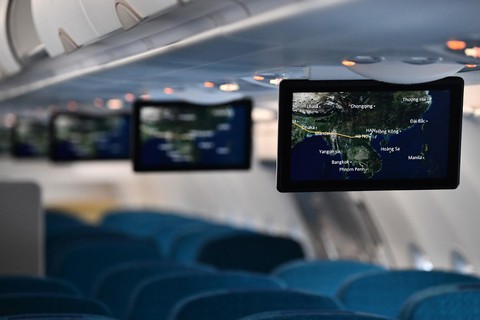 Vietnam Airlines giữ vị thế dẫn đầu với dịch vụ giải trí không dây - Ảnh 2. Vietnam Airlines giữ vị thế dẫn đầu với dịch vụ giải trí không dây - Ảnh 2.