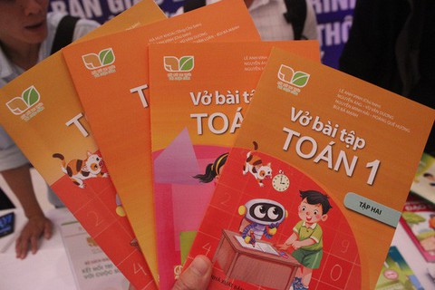 Giữa tháng 11 sẽ công bố sách giáo khoa lớp 1 mới - Ảnh 1. Giữa tháng 11 sẽ công bố sách giáo khoa lớp 1 mới - Ảnh 1.