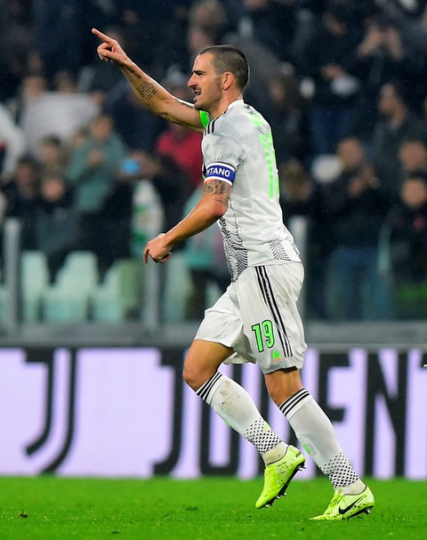 Ronaldo ghi bàn phút bù giờ, Juventus hạ Genoa và trở lại đỉnh bảng - Ảnh 1. Ronaldo ghi bàn phút bù giờ, Juventus hạ Genoa và trở lại đỉnh bảng - Ảnh 1.