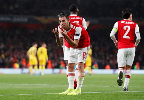 Không có một cú sút trúng đích, Manchester United may mắn thoát chết ở Hà Lan - Ảnh 2. Không có một cú sút trúng đích, Manchester United may mắn thoát chết ở Hà Lan - Ảnh 2.