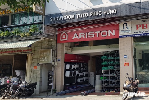 Kỷ luật nguyên phó chủ tịch UBND tỉnh Thừa Thiên Huế - Ảnh 2. Kỷ luật nguyên phó chủ tịch UBND tỉnh Thừa Thiên Huế - Ảnh 2.
