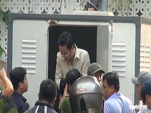 Vụ nhà 29 Nguyễn Bỉnh Khiêm: Thực nghiệm hiện trường, chuyển hồ sơ lên Công an TP.HCM - Ảnh 4. Vụ nhà 29 Nguyễn Bỉnh Khiêm: Thực nghiệm hiện trường, chuyển hồ sơ lên Công an TP.HCM - Ảnh 4.
