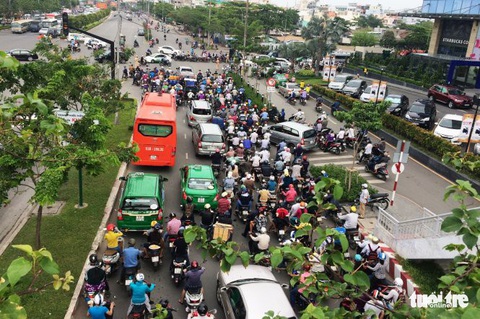 Từ ngày 5-10, chính thức đóng nút giao ngay cầu Sài Gòn - Ảnh 1. Từ ngày 5-10, chính thức đóng nút giao ngay cầu Sài Gòn - Ảnh 1.
