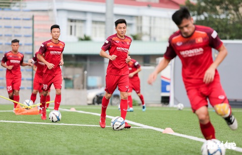 Tuyển Việt Nam được nghỉ ngơi, đàn em U22 vẫn rèn quân - Ảnh 3. Tuyển Việt Nam được nghỉ ngơi, đàn em U22 vẫn rèn quân - Ảnh 3.