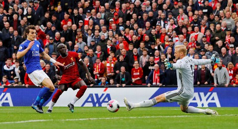 Thắng nghẹt thở Leicester ở phút 90+5, Liverpool bỏ xa M.C 8 điểm - Ảnh 1. Thắng nghẹt thở Leicester ở phút 90+5, Liverpool bỏ xa M.C 8 điểm - Ảnh 1.
