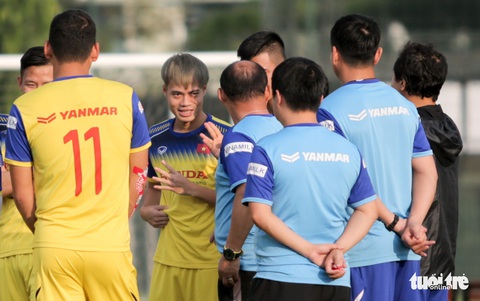 Tuyển Việt Nam thiếu quân tập luyện vì nhóm cầu thủ Hà Nội FC về muộn - Ảnh 3. Tuyển Việt Nam thiếu quân tập luyện vì nhóm cầu thủ Hà Nội FC về muộn - Ảnh 3.