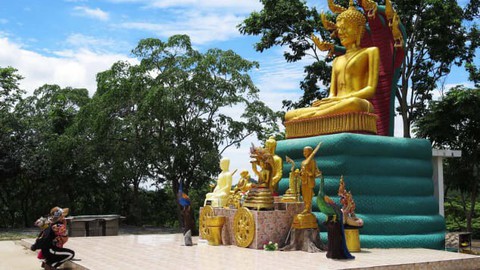 Người ngoài hành tinh nói chuyện Phật pháp ở vùng quê Thái Lan? - Ảnh 2. Người ngoài hành tinh nói chuyện Phật pháp ở vùng quê Thái Lan? - Ảnh 2.