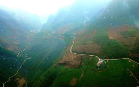 Mã Pì Lèng bị xâm phạm: Truy rõ trách nhiệm cơ quan quản lý - Ảnh 3. Mã Pì Lèng bị xâm phạm: Truy rõ trách nhiệm cơ quan quản lý - Ảnh 3.