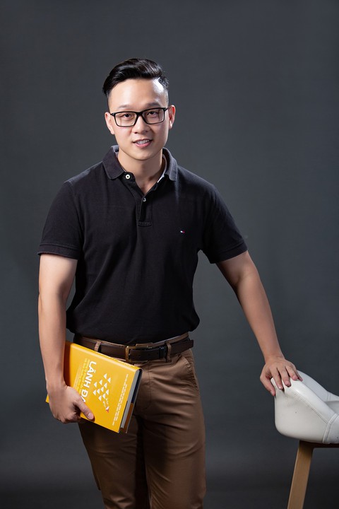Nhiều bạn trẻ hiện nay khá lười đọc và lười suy nghĩ - Ảnh 1. Nhiều bạn trẻ hiện nay khá lười đọc và lười suy nghĩ - Ảnh 1.