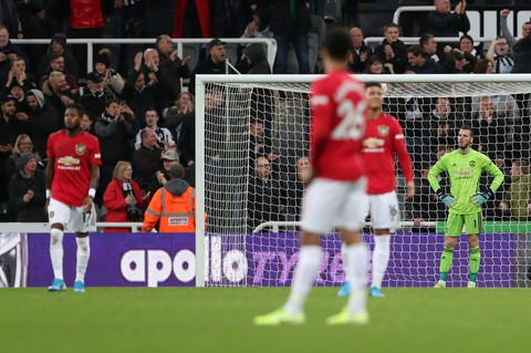 Newcastle bắn hạ M.U tại St James Park - Ảnh 2. Newcastle bắn hạ M.U tại St James Park - Ảnh 2.