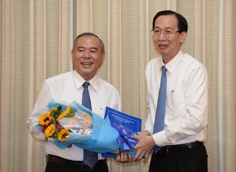TP.HCM: Phó giám đốc Sở Quy hoạch - kiến trúc làm chủ tịch huyện Nhà Bè - Ảnh 2. TP.HCM: Phó giám đốc Sở Quy hoạch - kiến trúc làm chủ tịch huyện Nhà Bè - Ảnh 2.