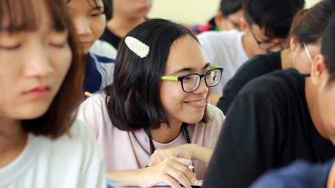 Mẹ thuê nhà trọ gần trường đại học để bế con vào giảng đường - Ảnh 2. Mẹ thuê nhà trọ gần trường đại học để bế con vào giảng đường - Ảnh 2.