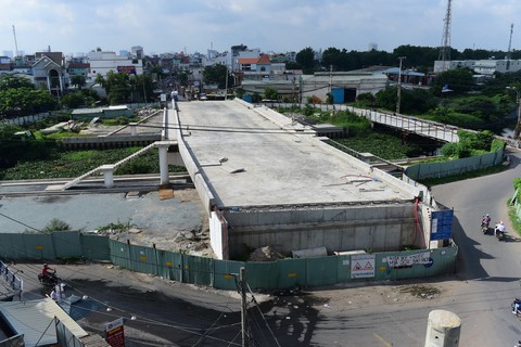 Dừng đầu tư BOT cầu Tân Kỳ Tân Quý, chuyển sang sử dụng vốn công - Ảnh 1. Dừng đầu tư BOT cầu Tân Kỳ Tân Quý, chuyển sang sử dụng vốn công - Ảnh 1.