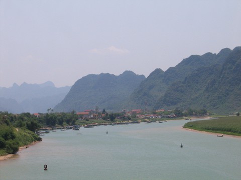 Thành lập thị trấn Phong Nha để phát triển du lịch - Ảnh 1. Thành lập thị trấn Phong Nha để phát triển du lịch - Ảnh 1.