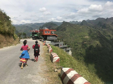 Hà Giang đề nghị dỡ 6 tầng Mã Pì Lèng Panorama, kiến trúc sư phản đối, vì sao? - Ảnh 3. Hà Giang đề nghị dỡ 6 tầng Mã Pì Lèng Panorama, kiến trúc sư phản đối, vì sao? - Ảnh 3.