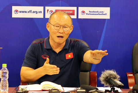 Văn Hậu không có tên trong danh sách đề cử cầu thủ trẻ AFF Awards Night 2019 - Ảnh 2. Văn Hậu không có tên trong danh sách đề cử cầu thủ trẻ AFF Awards Night 2019 - Ảnh 2.