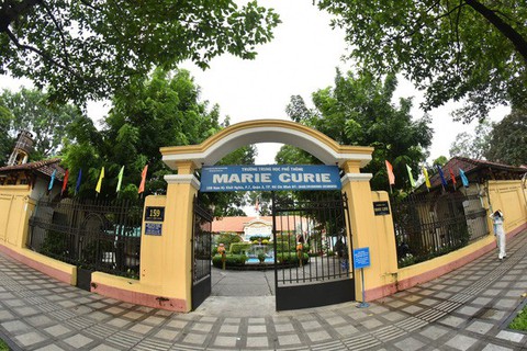 TP.HCM báo động việc học sinh đánh, chém nhau ngoài trường học - Ảnh 1. TP.HCM báo động việc học sinh đánh, chém nhau ngoài trường học - Ảnh 1.