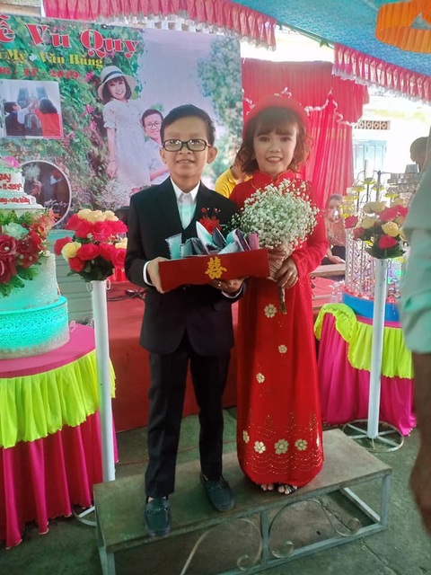 Tình yêu không tí hon nên nghĩa vợ chồng - Ảnh 2. Tình yêu không tí hon nên nghĩa vợ chồng - Ảnh 2.