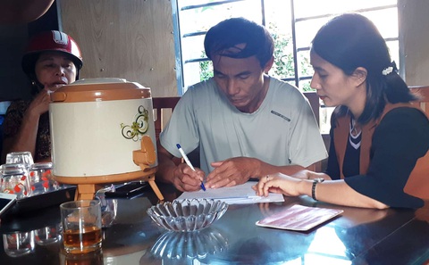 Không có chuyện thu phí người nhà nạn nhân tử vong ở Anh - Ảnh 1. Không có chuyện thu phí người nhà nạn nhân tử vong ở Anh - Ảnh 1.