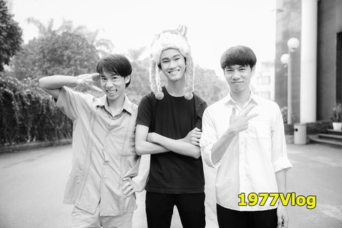 1977 Vlog: Hiện tượng triệu view từ sự đơn giản đến mức nghiệp dư - Ảnh 1. 1977 Vlog: Hiện tượng triệu view từ sự đơn giản đến mức nghiệp dư - Ảnh 1.