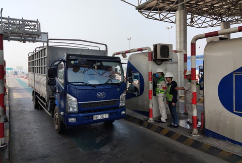 Bộ kiến nghị gia hạn tiến độ thu phí tự động ở 37 tuyến cao tốc, trạm thu phí - Ảnh 2. Bộ kiến nghị gia hạn tiến độ thu phí tự động ở 37 tuyến cao tốc, trạm thu phí - Ảnh 2.