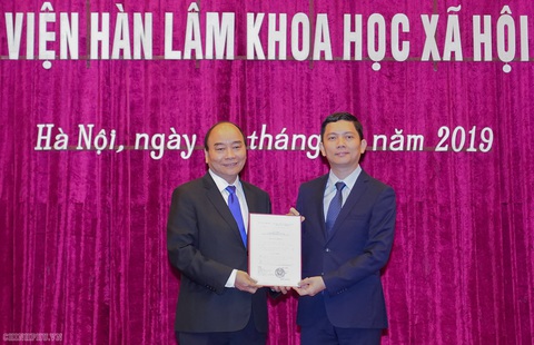 Chủ tịch Viện hàn lâm KHXH Việt Nam mới 44 tuổi - Ảnh 1. Chủ tịch Viện hàn lâm KHXH Việt Nam mới 44 tuổi - Ảnh 1.