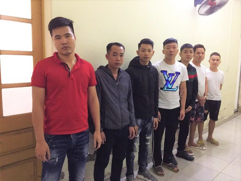 Tạm giữ nhóm Hải Phòng cho vay 50 triệu, siết nợ hơn 1,3 tỉ đồng - Ảnh 1. Tạm giữ nhóm Hải Phòng cho vay 50 triệu, siết nợ hơn 1,3 tỉ đồng - Ảnh 1.