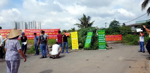 Thấy lừa đảo, gọi đường dây nóng - Ảnh 1. Thấy lừa đảo, gọi đường dây nóng - Ảnh 1.
