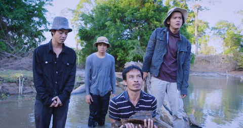 Vụ án giết phu trầm từng rúng động xã hội lên phim Rừng thiêng - Ảnh 3. Vụ án giết phu trầm từng rúng động xã hội lên phim Rừng thiêng - Ảnh 3.
