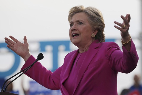 Bà Hillary Clinton: ‘Rất nhiều người đang hối thúc tôi tái tranh cử tổng thống’ - Ảnh 1. Bà Hillary Clinton: ‘Rất nhiều người đang hối thúc tôi tái tranh cử tổng thống’ - Ảnh 1.